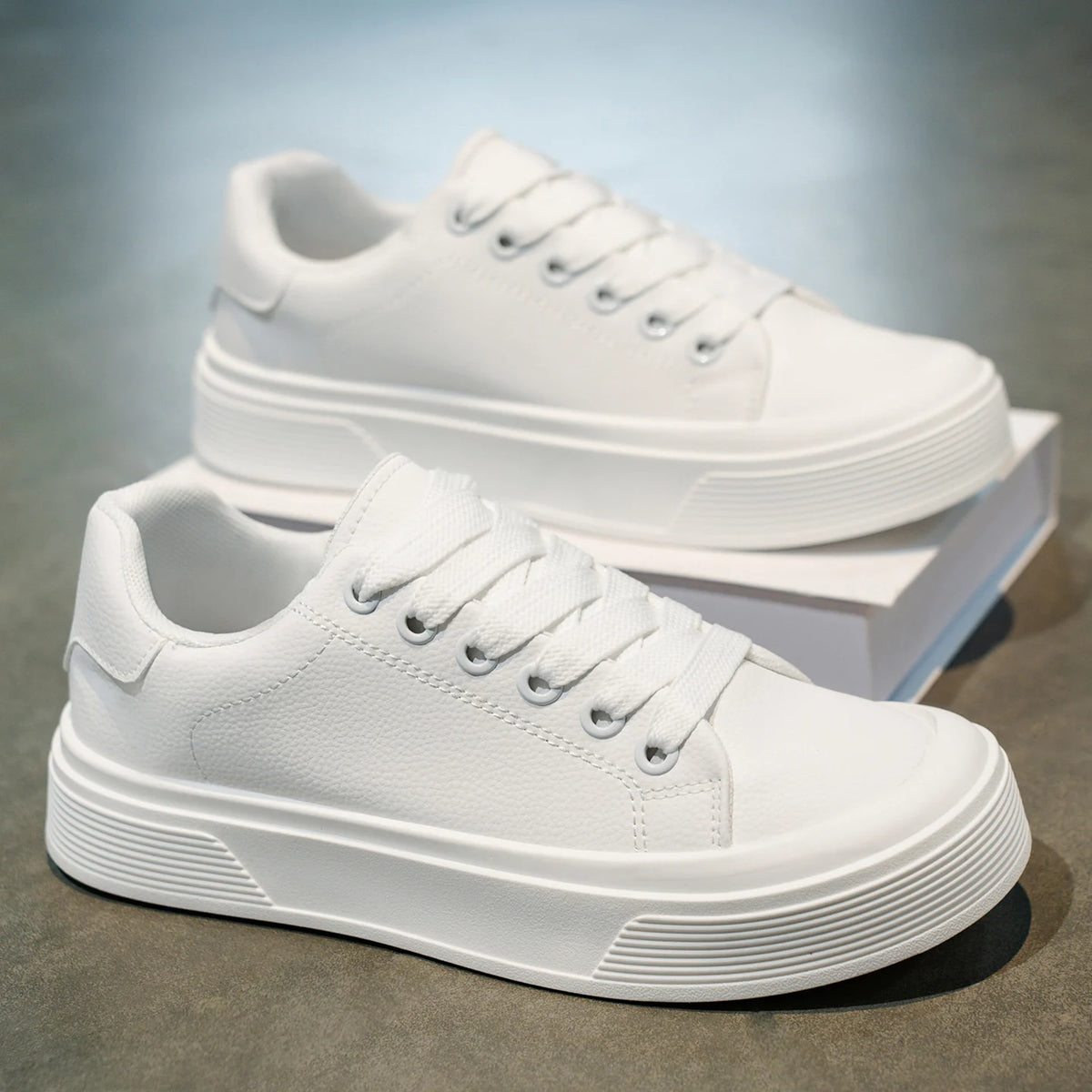 Outdoor Running Shoe Fashion Men Casual Sports Shoes Spring Autumn Comfortable Anti Slip Lace Up Platform Retro Vulcanized Shoes
